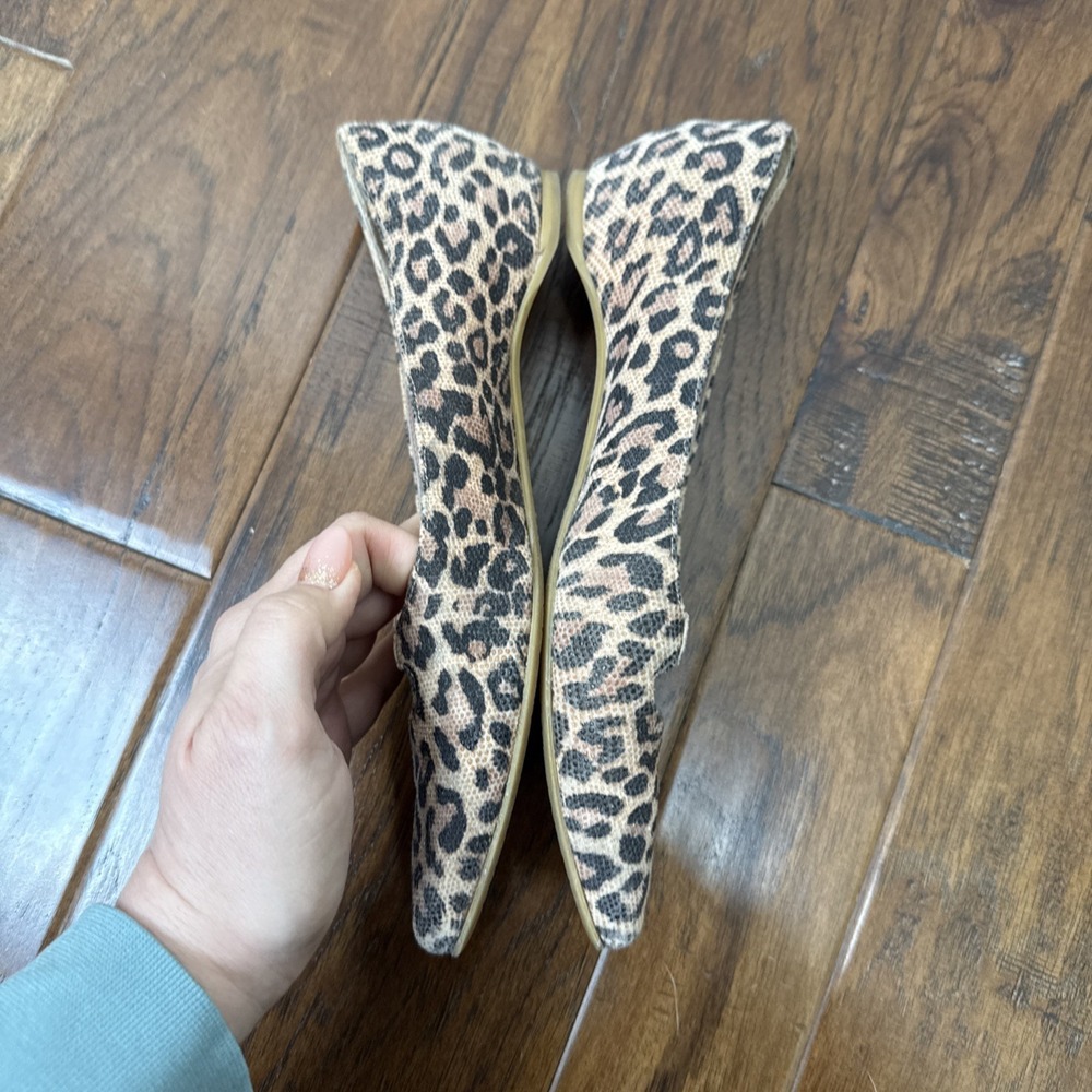 Stuart Weitzman Ballet Point Toe Leopard Print Flats Womens 6 Tan MaryJane Shoes - Picture 9 of 10